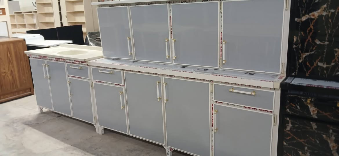 وصول وجبه كاونترات جديد قياس مترين ونص / وقياس مترين / العنوان بيجي شارع المصرف مقابل مدرسة الفضيله للبنات / للاستفسار / *********** /***********
