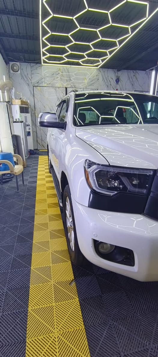 السلام عليكم
سيارة تويوتا سيكويا موديل ٢٠١٠ بلاتينيوم السيارة خليجية يعني مكفولة من الصبغ والضربة كير ومحرك على وضع الشركة ما مفتوحات السيارة جديدة بمعنى الكلمة رقمها بغداد ومواصفات البلاتنيوم معروفة السيارة فورويل وللمزيد من التفاصيل الاتصال على الرقم ***********
