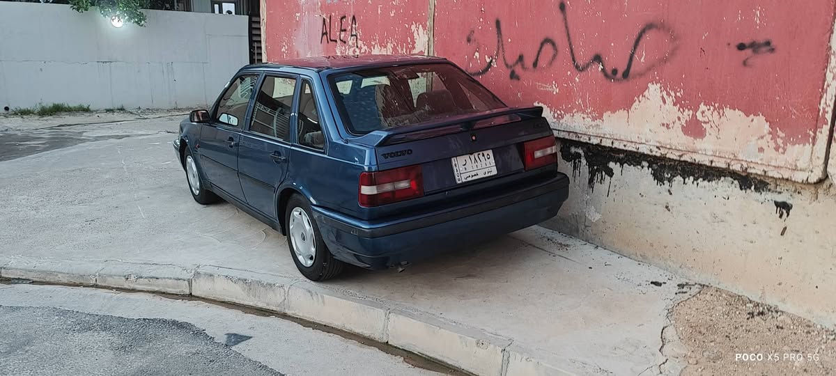 للبيع فالفو موديل 96 تبريد شرط جامات الاماميه كهرب مري كهرب قفل مركزي كير مكينه طخم امامي خلفي كلو جديد كهربائياتها كلها شغاله سياره شاشه كامره  مايعوزها اي مصرف شرط التحويل صبغ احزام مال تقحيل السعر 35 ... للتواصل اتصال بالرقم ***********
