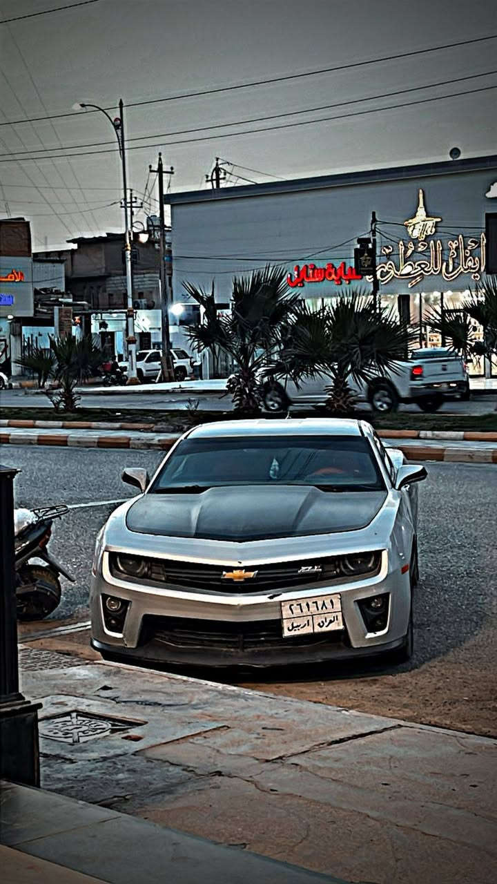 السلام عليكم كمارو للبيع او للمراوس حسب الرغبة
شادلهه كير ومكينه جدد صدر امامي خلفي جديد 
ويل وتخم تاير جديد منضومت تبريد جديد كامل 
منضومت زنون جديده يعني بين قوسين السياره كامله من كلشي ناقصهه بس سايق وشادلهه بوابات بالصالنصه السياره متعوب عليهه هذه رقمي للتواصل ***********
