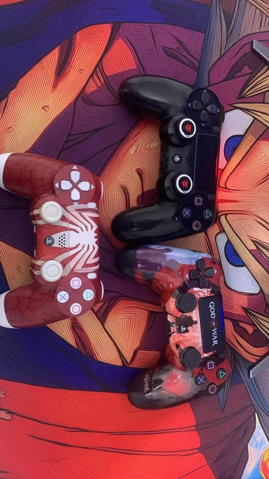 بلي 4سلم للبيع مفتوح منضف ملحقاته ٣جوستكات ٤اقراص فيفا ٢٣ذالاست ١ او هيتمان او انشارتد ال ٣اجزاء او ستاند تبريد  سعره ٢٢٥توصيل مجاني


**إذا كنت صاحب هذا الإعلان وتريد حذفه لأي سبب، رجاءا أرسل رسالة إلى الدعم الفني**