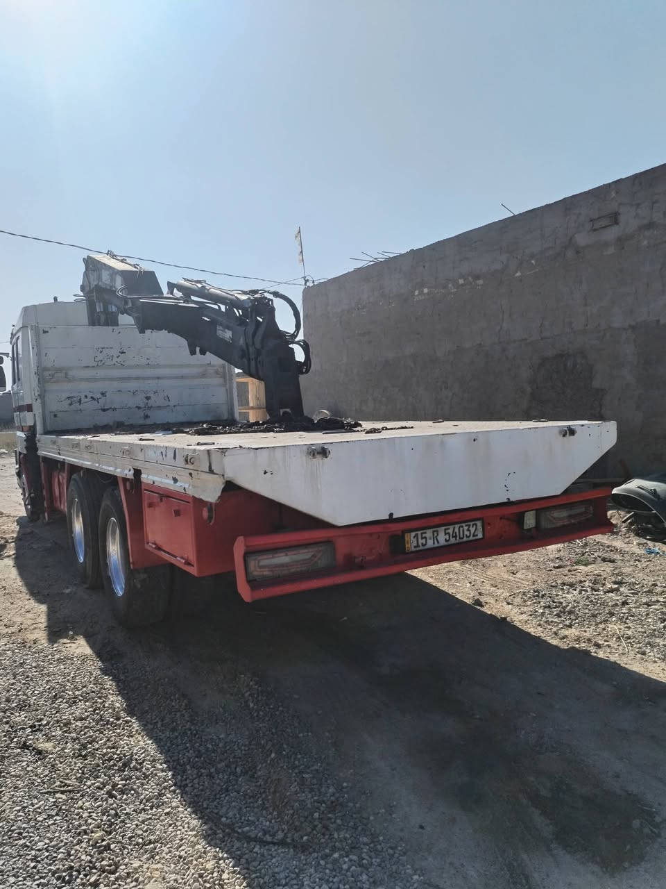 للبيع سكانيه بطه مديل 95مكينه 143صفر 10 كرين 10طن 3سلاتات رقم الانبار جديد سياره جاهزه للعمل سعره 260 //*********** //***********
