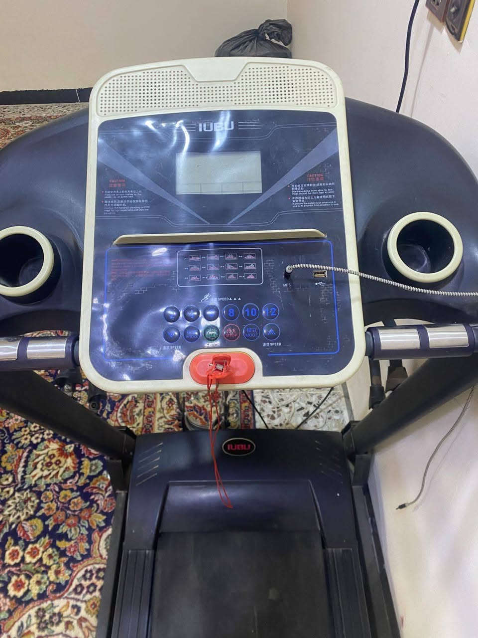 السلام عليكم
جهاز رياضي  يتحمل وزن 180 دبل 300 وبي مجال
مستخدم شي قليل 
الاستفسار ع الرقم ***********
