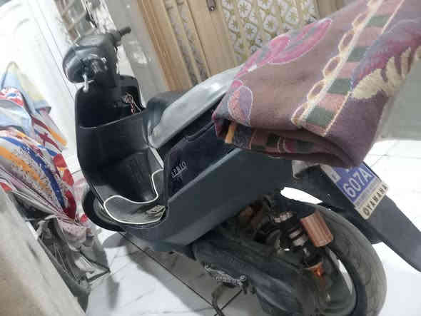 للبيع 
دراجه بطه موديل 1999مفتوحه مره وحده ما بيه اي نقص شغاله سلف كهربائيات كله شغاله السعر 350استفسار ***********
