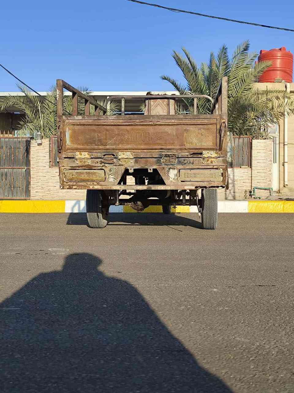 السلام عليكم شباب ستوته للبيع ب 650 وبيها مجال طريق كربلاء نجف عامود 690 الرقم ***********
