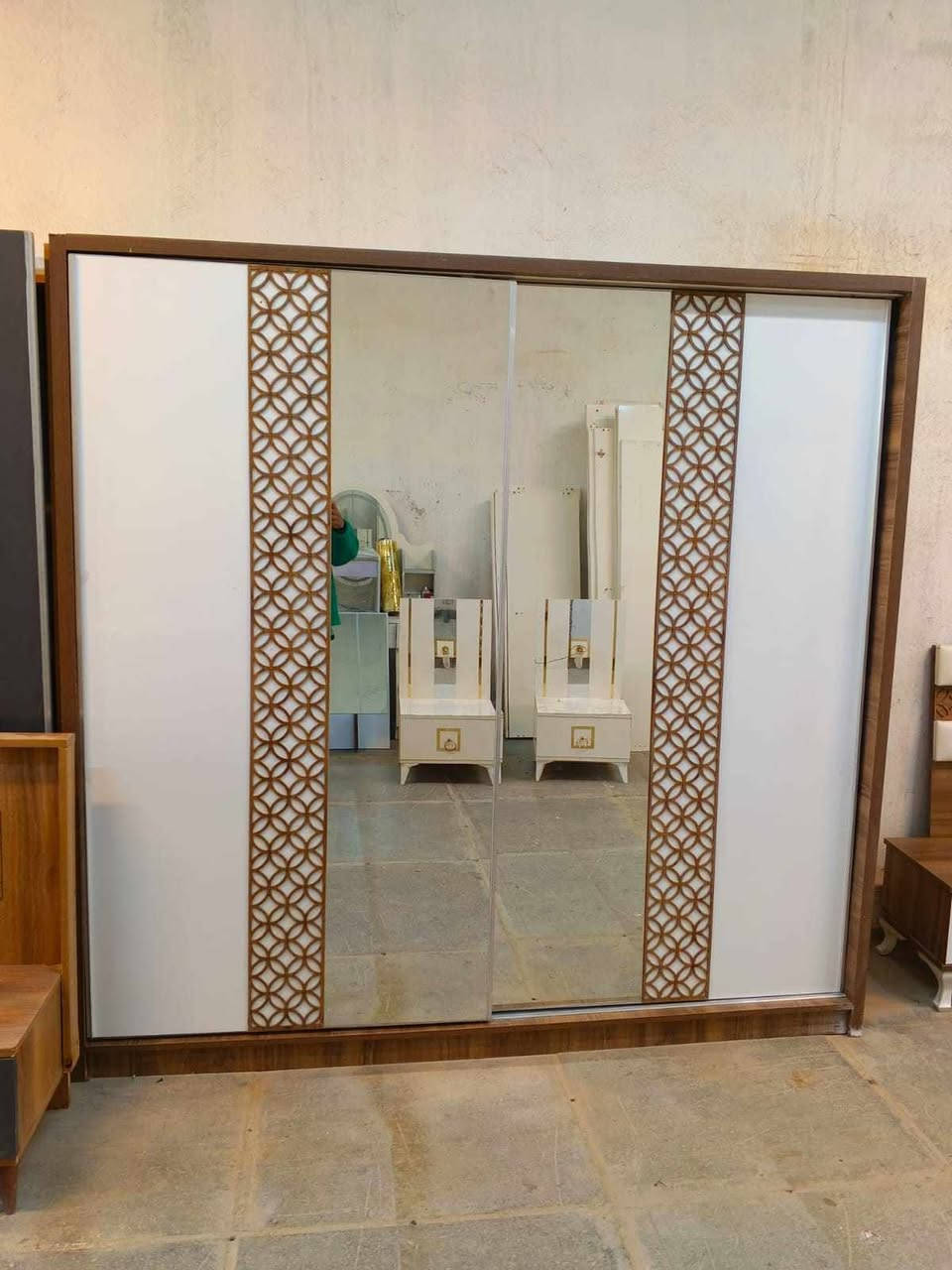 الغرف تركي نضافه فوول الشد والنقل داخل بغداد مجاني375 🤍❤


**إذا كنت صاحب هذا الإعلان وتريد حذفه لأي سبب، رجاءا أرسل رسالة إلى الدعم الفني**