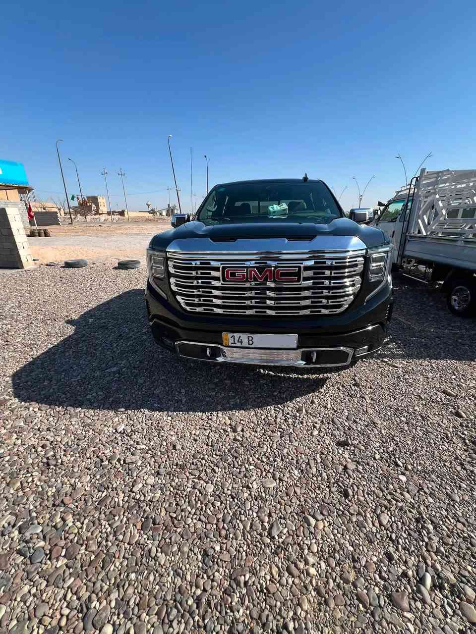 سلام عليكم البيع سيرا دنالي فول مواصفات رقم بصره بأسمي سعر 350 ورقه كفاله ماعده الباب مبدل *********** بيع فقط.  بديل طويل باب طويل
