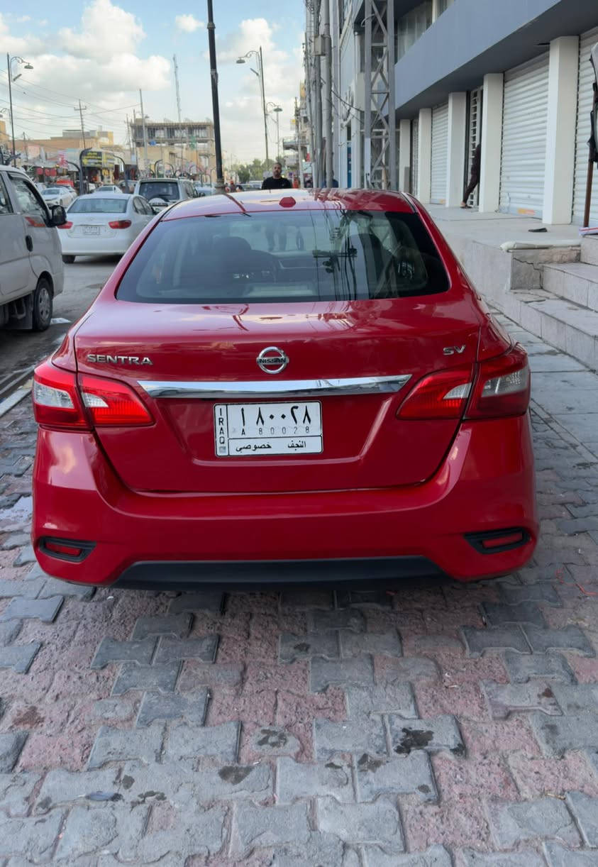 سلام عليكم : 

نيسان سنترا وارد امريكي 2018 sv 
مواصفاتها معروفه سياره نضيفه مثل ما تشوفون ضررها جاملغ خلفي بدون ايرباك ماشيه 89الفً ميل

للاستفسار ***********
