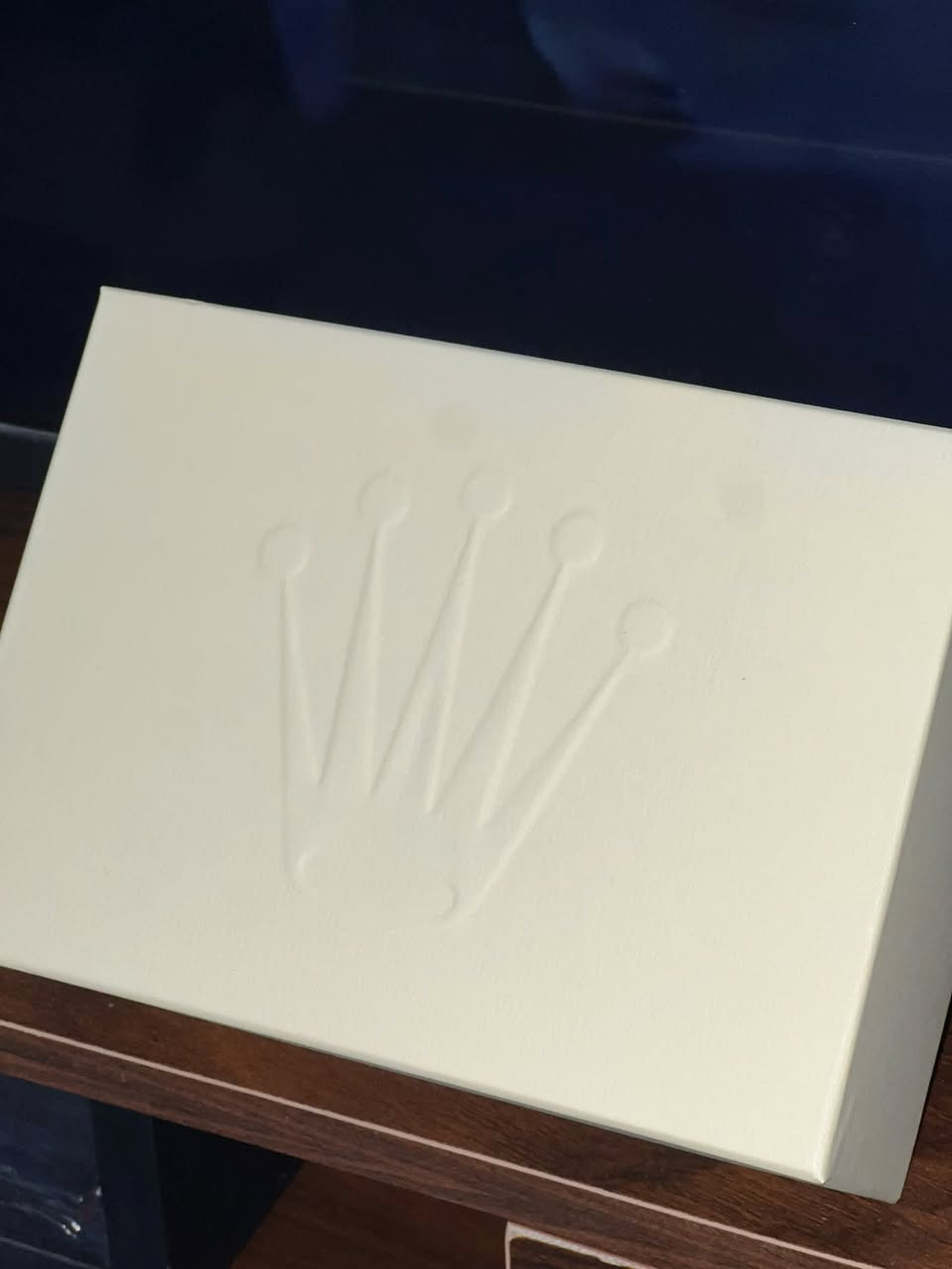 ساعة ROLEX
وياها كارت شراء ولضمان كاملة الساعة بيها ختم مطلي بلذهب عيار 18
اعلى سعر ابيع 
الساعة اصلي


**إذا كنت صاحب هذا الإعلان وتريد حذفه لأي سبب، رجاءا أرسل رسالة إلى الدعم الفني**