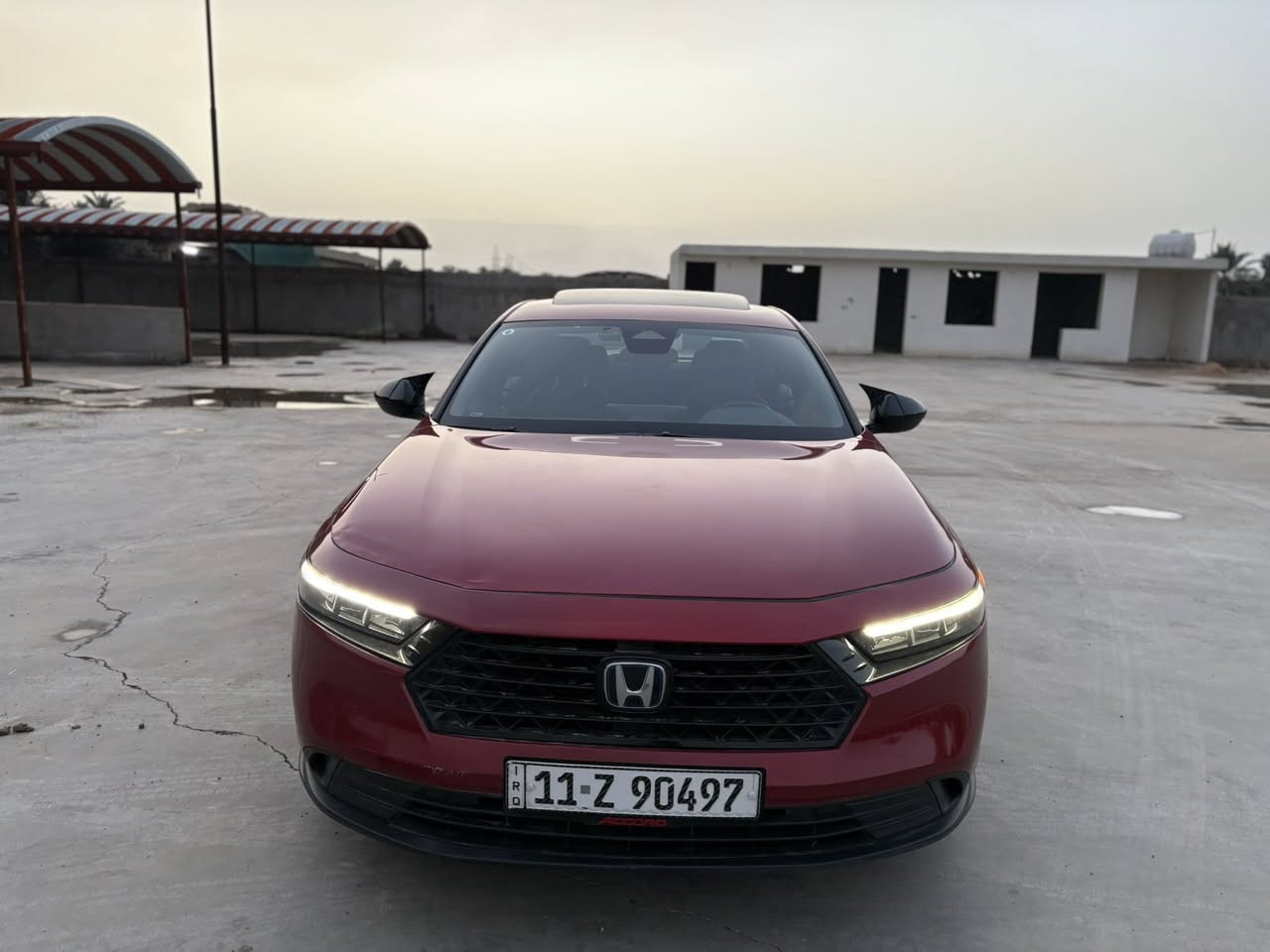 بسم الله
السلام عليكم 
هوندا اكورد 23 سبورت 
السياره معروفه مواصفاتها فول 
السياره بدون قطرت صبغ 
مكان السياره بغداد 
السعر 197 وبيه مجال 

‭0789 138 7389‬
*********** وبيه واتساب
