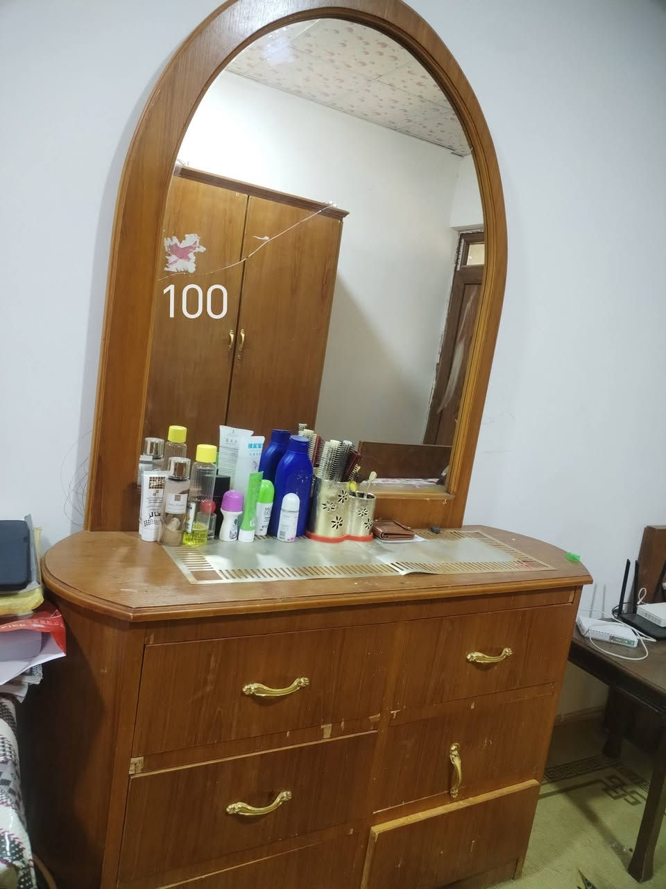 غراض مستعمله للبيع و بيه مجال عنوان تكريت  الرقم +964 771 427 7947


**إذا كنت صاحب هذا الإعلان وتريد حذفه لأي سبب، رجاءا أرسل رسالة إلى الدعم الفني**