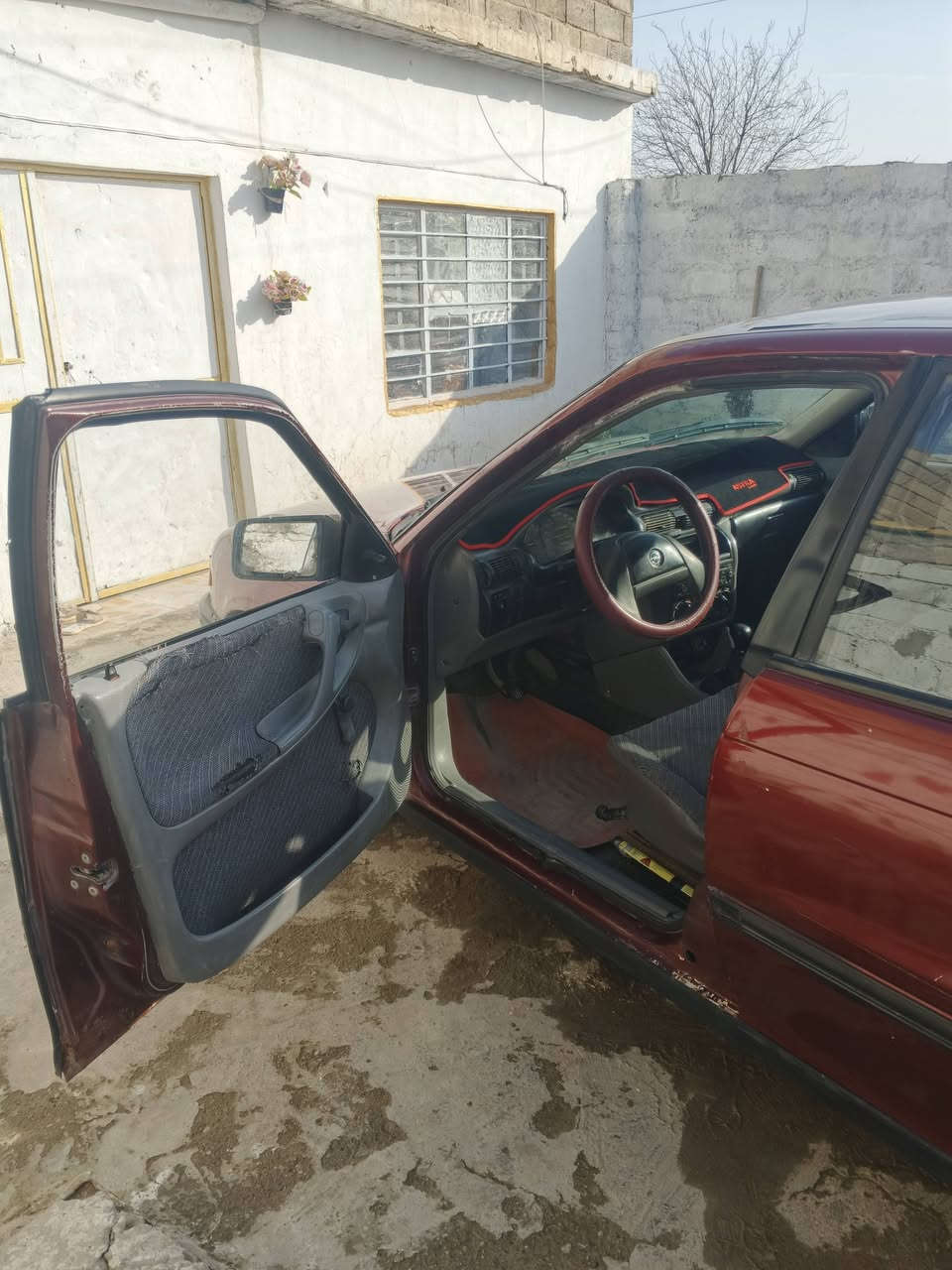 استرا موديل 1992 سنويه لي 2029
مصبوغه عام حجم 16 نوزل 
السعر 35 وبيه مجال 
***********
