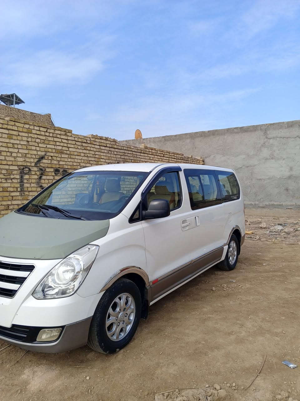 السلام عليكم ستاركس 2010 رقم بغداد انجليزي جديد السياره مال جناي جاهزه مكان السياره الحله القاسم باقي التفاصيل اتصال ***********
