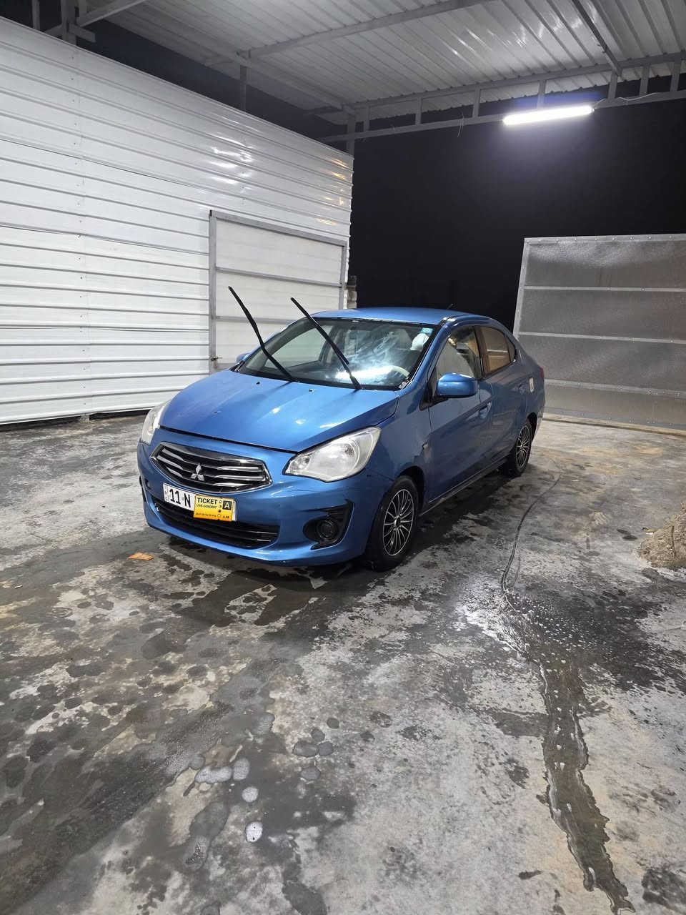 مسيوبوشي ميراج G4  ٢٠٢٠
رقم بغداد جديد وهزه وسنوية بأسمي
سعر ب ٧٧ ورقه وبيه مجال

المواصفات /
محرك ١٢٠٠ - ٣ سلندر اقتصادية جدًا 

Ecoنظام
 
نظام الاحتراق vvt 

شاشة اصلية مسيوبوشي بلوتوث

كامرة خلفية 

٤ مري تحكم كهربائي السايق اوتو

تحكم ستيرن 

تحكم مرايات

تثبيت سرعة كروز

مانع انزلاق Abs

تبريد ثلج - تدفئة

دوشمة كشنات 
——————————————-
الحادث/
 بنيد  وجاملغ 

———————————————-
مكان السيارة بغداد 
 
***********
