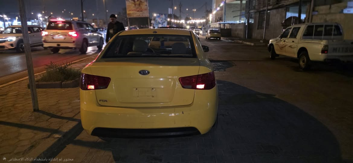 السلام عليكم فورتي موديل ٢٠١١ محرك ٢٠٠٠ دوش السيارة محرك وكير مكفول تبريد تدفئة حدادية صدر نظيفة تخم تاير جديد سيارة حادث امريكا جاملق الامامي والغد جهة السائق والباب الخلف السائق مبدل  السيارة رقم بغداد انكليزي دولي سنوية ٢٠٣٠ السعر ٩٠$وبيهة مجال ***********
