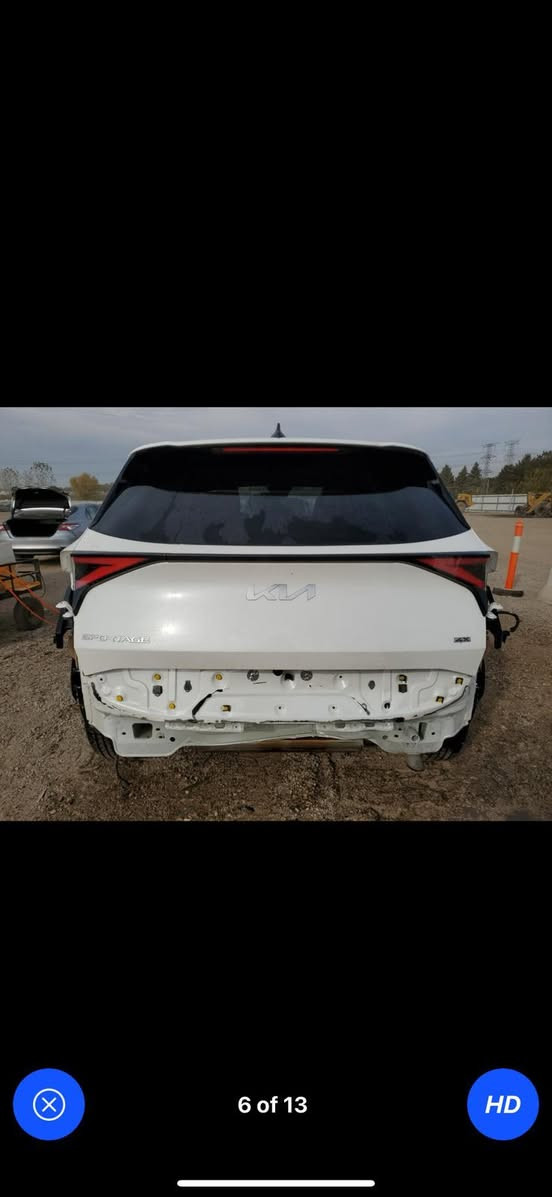 السلام عليكم كيا سبورتج للبيع موديل ٢٣ وارد امريكي محرك ٢٥٠٠ رقم بابل الدولي بدون حادث دعاميات مفتوحه فقط مكفوله  كفاله عامه تحكمات ستيرن رادار امامي حساسات خلفيه جانبيه فور ويل لون أبيض  باسمي السعر ٢١٠ وبيها مجال العنوان بابل المركز رقم الهاتف***********
