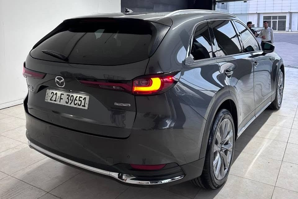 مازدا CX90 مۆدیل Premium MHEV Hybrid 2024
فول فول مواسەفات مایڵد هایبرێد
تەنها 28 هەزار کیلۆمەتر ڕۆشتووە
مەکینە 3.3L تۆربۆ 6 سلندەر
سەیارەیەکی جوان و نموونەیە لە پاکی
پانۆراما
بەسمە
دەبڵ ئەکسل (AWD)
کوشن جلد
ناو کرێمی
کوشنی VIP
7 نەفەری
کوشن خەزن و کارەبایی
داتاشۆ
سندوق شەفت
تەبریدی دەبڵ زۆن و مەرکەزی
لایتی LED و عەدەسە
چەندین مواسەفاتی تریش هەیە
سەیارەکە پێش و دوای کەپس
تەنها دوو دەرگای لای شۆفێر بۆیاخە

VIN: JM3KKDHD2R1168478
دەعامی بۆ دەعامی بەشەرت
سەیارەکە ماڵی دۆستە

سعر: لە کۆمێنت داوای بکە ڕاستەوخۆ بۆت دێت 📩 

گێڕ و مەکینە و تەبرید و کامل کارەبایی هەمووی بەشەرت

شوێن: سلێمانی

ژمارەی خاوەنی سەیارە 
***********
 ***********
