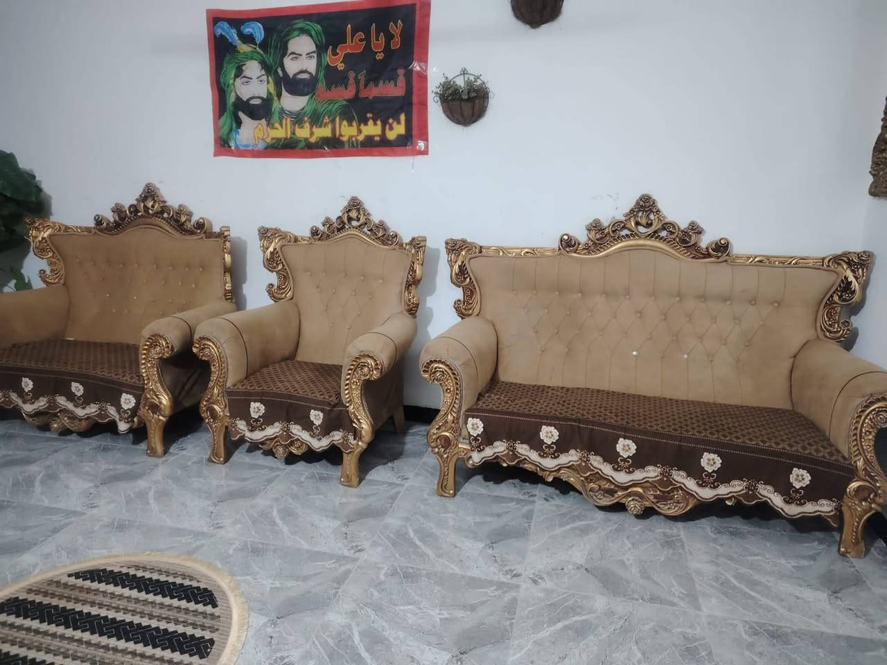 سلام عليكم تخم ملكي  للبيع ب 300 وبيه مجال 
الرقم: ***********
