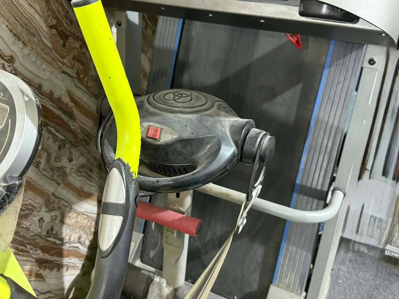 اجهزه رياضيه عدد 2 للبيع وجهاز جري جبلي يتحمل وزن 150 مابيع مفرد ينباعن سوه سعرهن 300 وبي مجال بسيط حله البكرلي


**إذا كنت صاحب هذا الإعلان وتريد حذفه لأي سبب، رجاءا أرسل رسالة إلى الدعم الفني**