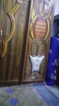 مناسبة جدآ متوفر كنتور ومكتبة وجرباية مع بعض الملحقات ما عدة ميز توالي...