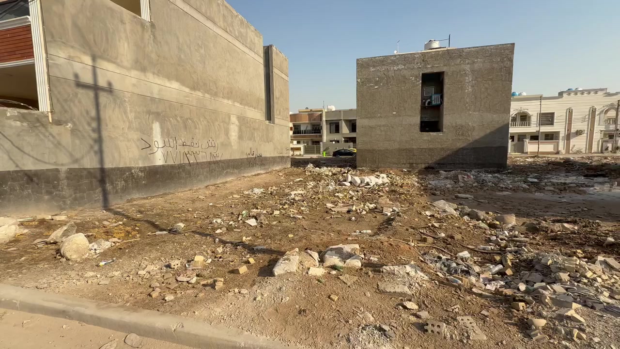 للبيع فقط قطعه ارض رقم Aa19
 بسعر مناسب
حي دجلة شارع تجاري عريض 
بصفهة روضه وبنايات 
 واجهة 5.48 
100 متر 

للاستفسار 
***********
