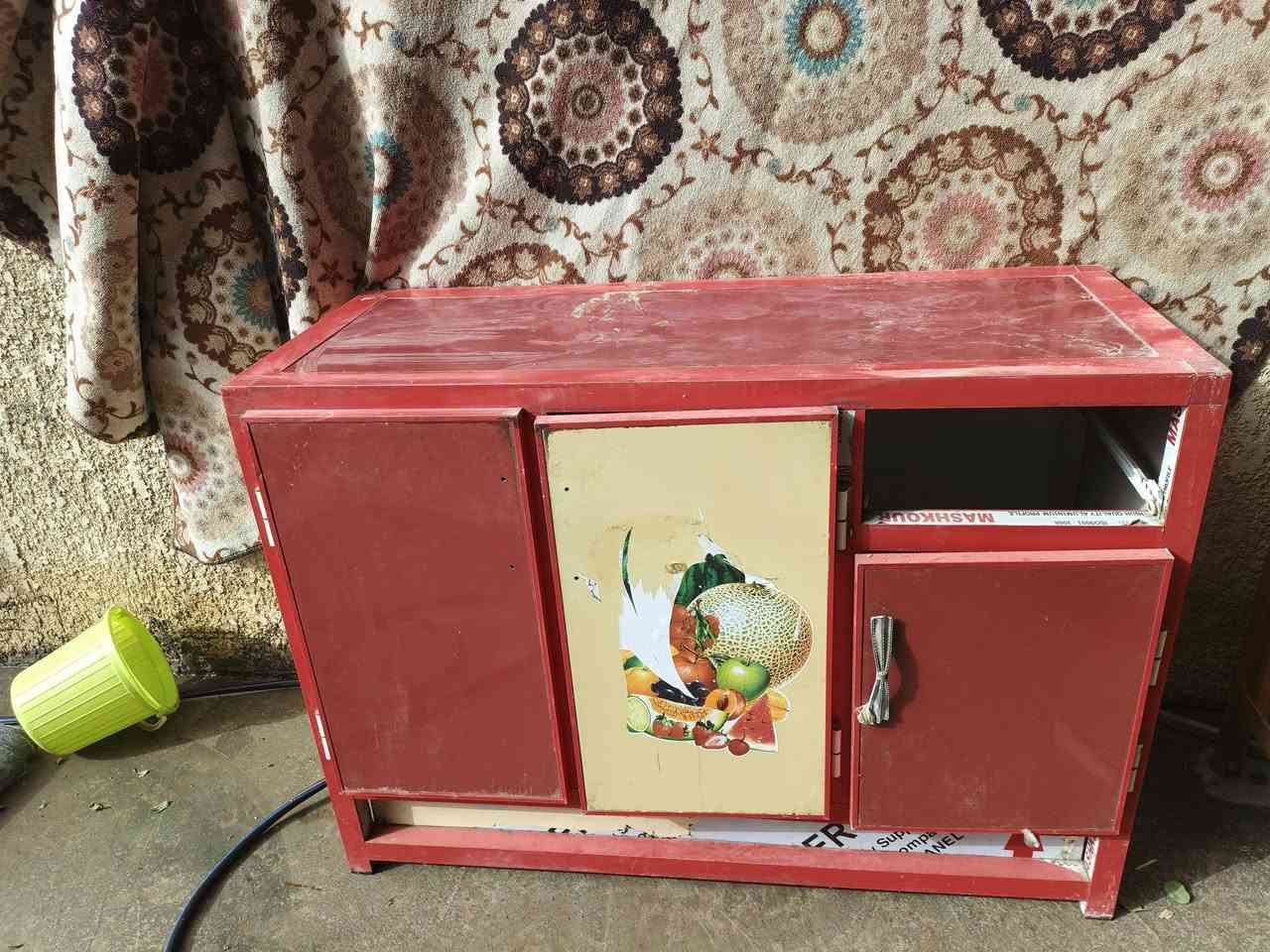 هذه الكونتر في سبيل الله الي يريده
المكان الشعب 
الجررات موجوده نضيف فقط متروك بره


**إذا كنت صاحب هذا الإعلان وتريد حذفه لأي سبب، رجاءا أرسل رسالة إلى الدعم الفني**