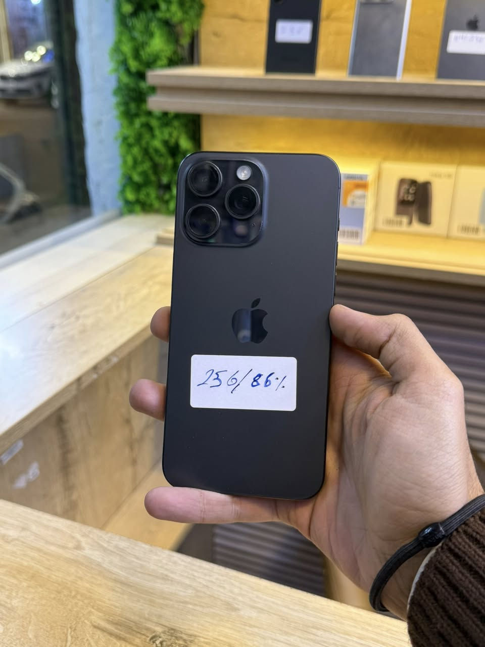 ايفون 15 برو ماكس
ابيض واسود
بطارية 86
بسعر مليون
***********
***********
