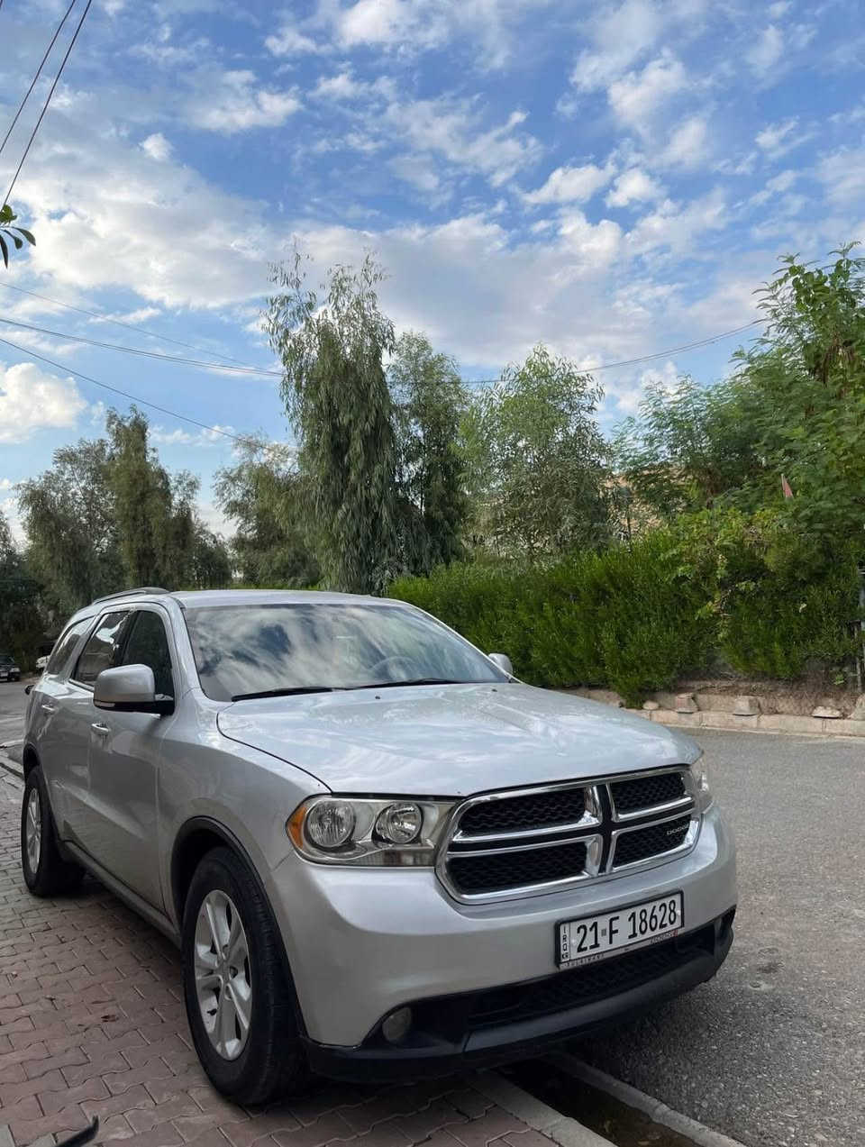 سلام عليكم للبيع دوج دورنكو موديل2011 فئة CREW السياره فول موصفات عدا الفتحة كير محرك مامفتوح تبريد السياره من الدعامية لدعامية شرط السياره رقم سليماني رقم سنوية كله جديد دفتر بانزين موجود السياره:.
1.محرك3600
2.تشغيل بصمة وبصمة ابواب
3.دخول ذكي
4. صندوك كهربائي و شفط
5.كشنات جلد
6.سبعة راكب
7.كشنات كهربائي
8.مرايات هيتر 
9.حساسات خلفيه
السياره بدون ضربة بي ملاحظات بسيطة مكان السياره كركوك للاستفسار *********** كركوك, العراق
