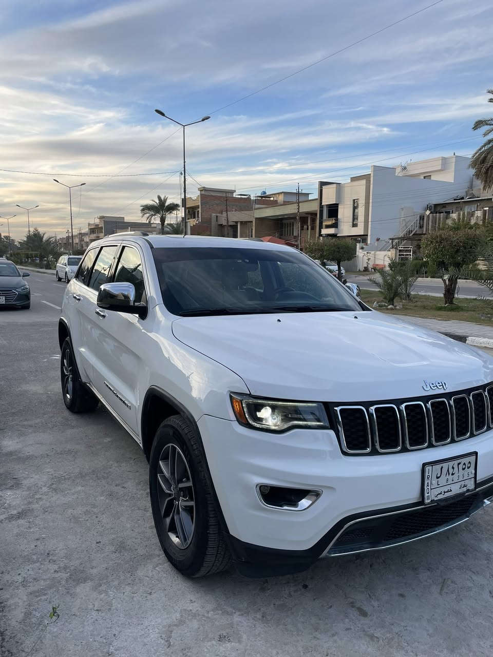 جيب فول لمتدد ١/١ موديل ٢٠  حادثها كلين وب العراق نصبغ نص الجاملغ وبدلت باب صدر اصليه نفس اللون ماشيه ٤٢ لسياره كلش نضيفه. 
العنوان بغداد الحريه  ***********  مامتواجد فيس
