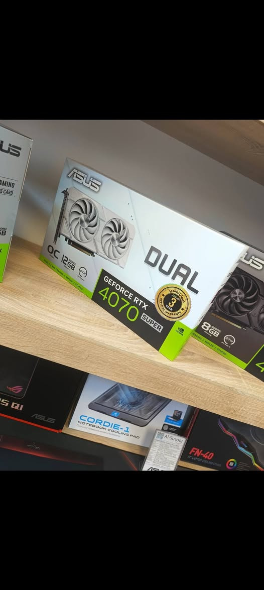 🔥 تجميعة Gaming احترافية للبيع 🔥
💰 السعر: مليونين و400  وبيها مجال للجادين
🎁 هدايا وياها:
سماعات HyperX واي فاي + مكسر + مايكروفون
ماوس Redragon + كيبورد ميكانيك
ستاند موبايل + ملحقات وايرات كاملة
📦 المواصفات:
• i7 13700K
• RTX 4070 Super 12GB
• RAM 32GB (16×2) سرعه 6000 T-Force RGB ddr5
• SSD M.2 2TB +سرعه  1TB بسرعات عاليه 
• HDD 500GB
• Z790 Tomahawk WiFi
• Power 850W Gold
• تبريد ماي Aorus (3 مراوح)
• كيس RGB بيه تقريبًا 10 مراوح تبريد
• شاشة AOC 27” FHD 100Hz
كل الكيبلات موجودة + الكراتين الأصلية
التجميعة نظيفة ومجمعتها قطعة قطعة 👍
سبب البيع: استخدامي بسيط وأريد أتحول لابتوب
📍 الموصل – اليرموك
📞 ***********
اللي جاد يتواصل خاص أو اتصال مباشر.
