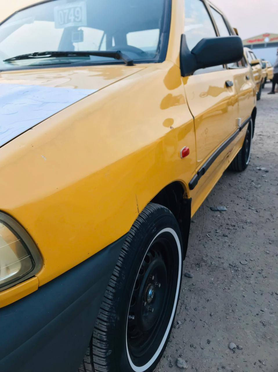 سلام عليكم سايبه للبيع موديل 2012سياره كفاله كل نقص مابيه سياره جاهزه من صدر وتخم تاير وباتري ومحرك +تبريد +تتفئه عله وضع شركه سياره رقم بغداد نكليزي 
بشر تحويل ثاني يوم سعر (37)...وبيه مجال مكان سياره بغداد/***********
