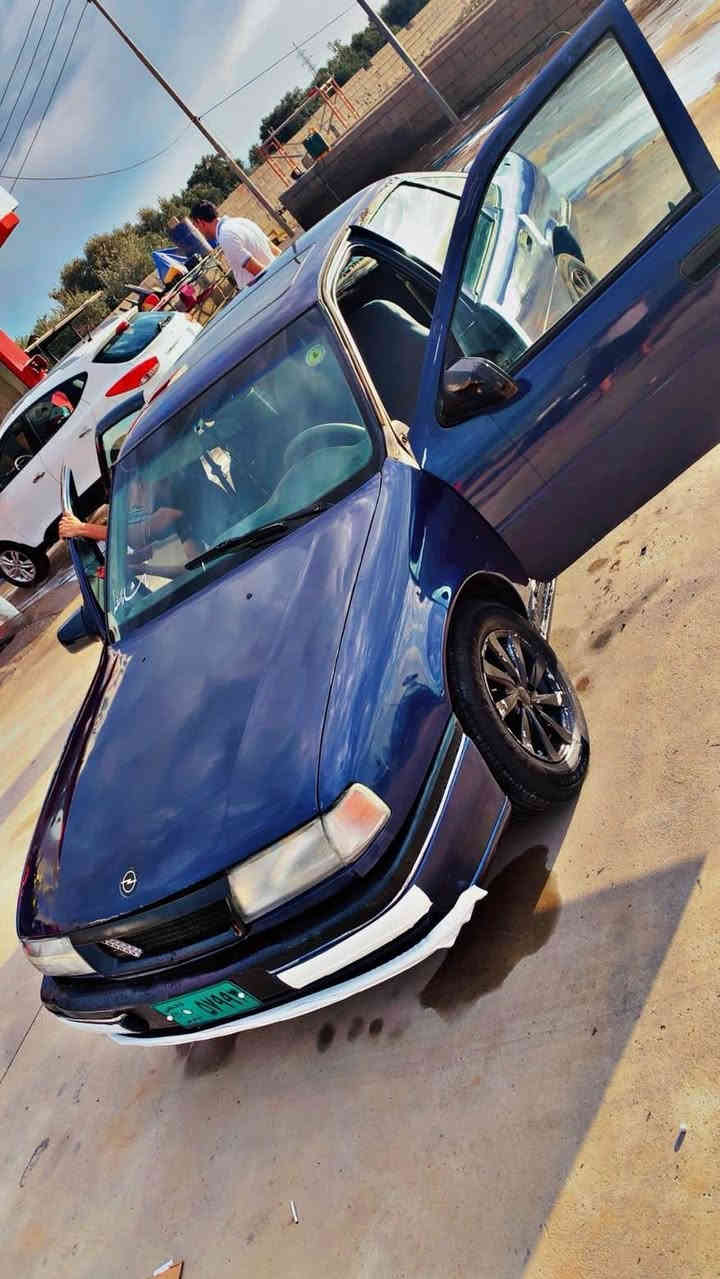 ڤیكترا بۆ فرۆشتن مۆدێل ١٩٩٢ مه‌كینه‌ ٢٠ ئێرفلۆی به‌شه‌ر 
به‌شه‌رتی به‌نزین كه‌م بخوا گه‌رمی ئیش ده‌كا گێر به‌ شه‌رت مه‌كینه‌ی تازه‌ ته‌عمیر كرایه‌ به‌شه‌رتی ئه‌وه‌ی ٣گێر ته‌رناشی بكه‌ له‌ قوه‌تی خۆی بێزاره‌ ناو غورفه‌ی لۆكه‌ ده‌شبولی نه‌ته‌قیه‌ به‌ره‌ ده‌ركه‌ی نه‌درایه‌ سه‌یاره‌كه‌ تازه‌ عیزام كرایه‌ سه‌قفی بێ سبوغه‌ كاره‌بای ئیش ده‌كه‌ گێچه‌كانی هه‌مووی ئیش ده‌كه‌ به‌س به‌نزین نه‌بی تایه‌ی وه‌سه‌ته‌ تاخم سالێنسه‌ی تازه‌م گۆریه‌ سلایته‌ سه‌یاره‌كه‌ سه‌نه‌وی و واجیهه‌ی له‌گه‌ره‌ به‌ شه‌رتی مه‌ده‌نی هه‌تا مردنێ ده‌یده‌م مالی فه‌قیره‌ ره‌قه‌م وه‌ست ئه‌پ ***********جوابی جات ناده‌م ته‌له‌فۆن بكه‌ له‌ وه‌ست ئه‌پ ئه‌دمین گیان وه‌ری بگره  نرخی  ‌23 وەرەقەو مەجالیکی برایانە شوین هەولیر أربيل, العراق
