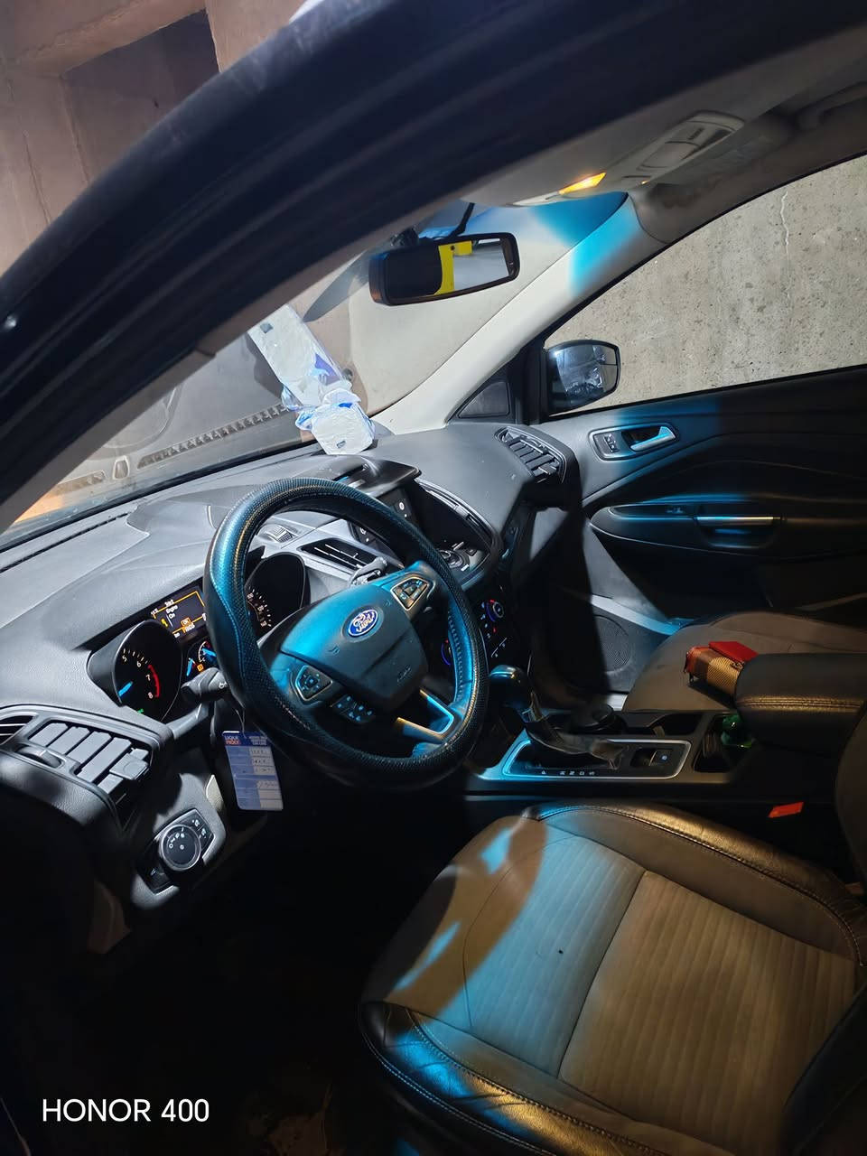 سيارة فورد اسكيب نوعية تيتانيم موديل 2017ماشية 93000الف ميل ضرر بثلاث قطع صبغ رقم اربيل خصوصي السعر 110$ومجال والشراي يتصل على هاذة الرقم ***********
