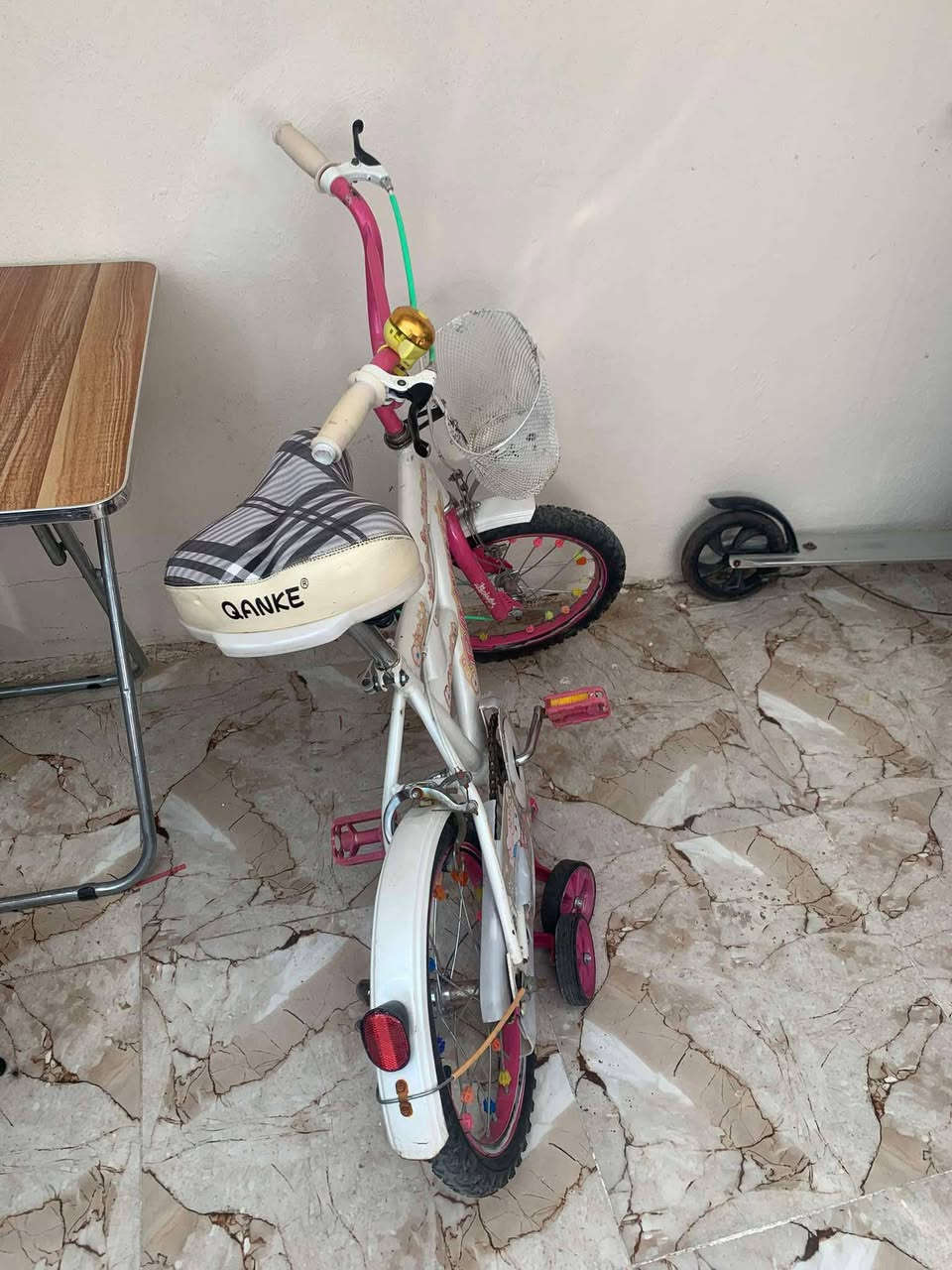 اي نقص او عيب ما بي حجم 16 نظيف جدا تايرات جديدة والصور گدام العين اريده ب45 بي مجال بسيط


**إذا كنت صاحب هذا الإعلان وتريد حذفه لأي سبب، رجاءا أرسل رسالة إلى الدعم الفني**