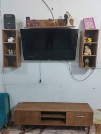 ميز بلازما • نظيف