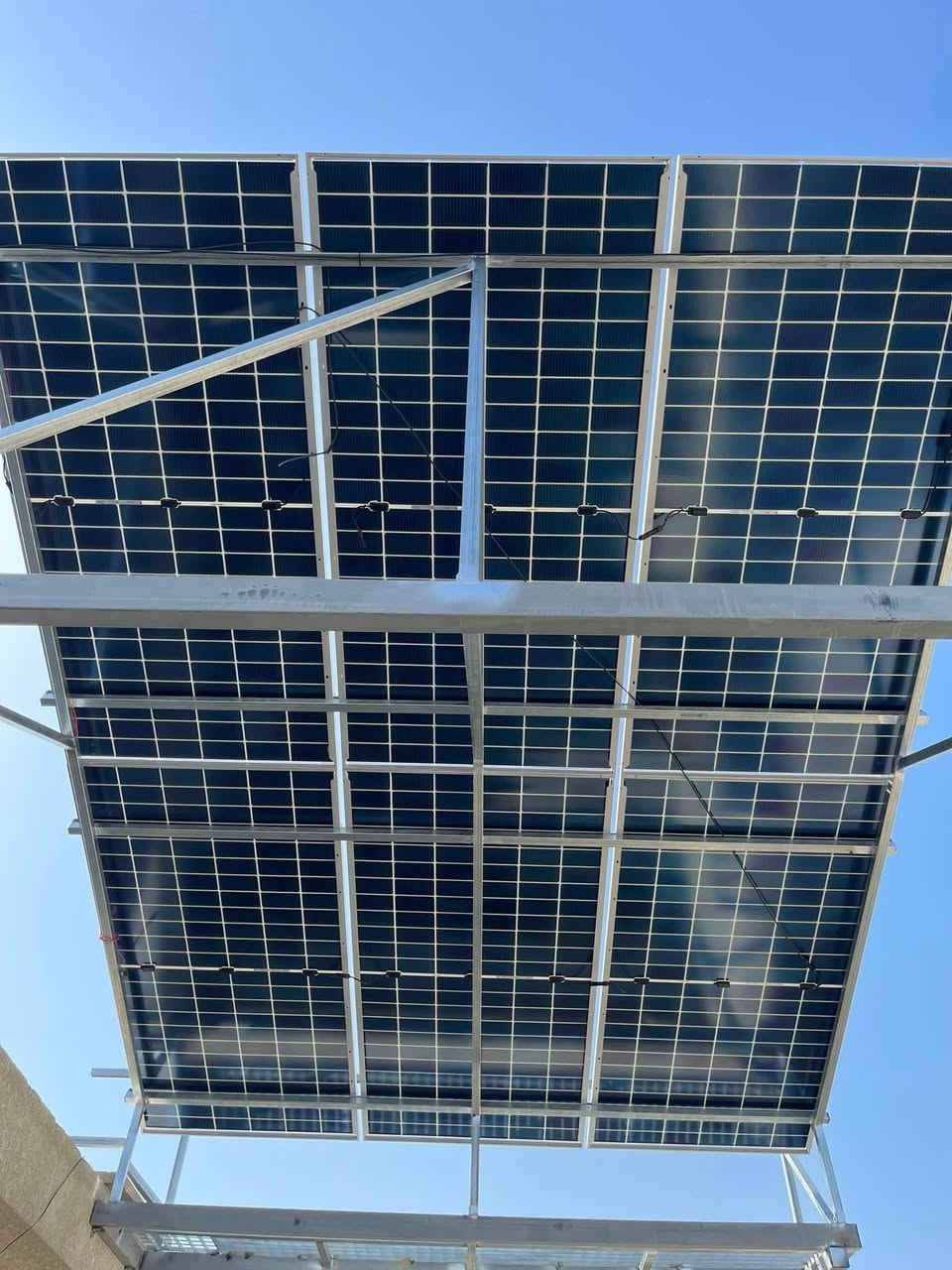 تم بعون الله افتتاح مكتب الهدى للطاقه الشمسيه 
في الديوانيه قضاء البدير 
نعلن عن توفر منضومات الطاقه الشمسيه ذات الكفائه العاليه
والضمان الحقيقي يصل إلى ٥ سنوات البطاريات والنفيرتر 
الألواح ١٥ سنه 
١٠ امبير نهاري ٥ ليلي
١٠ليلي ١٠ نهاري
١٦ليلي نهاري ١٠ 
حسب الطلب 
العنوان ديوانيه البدير ***********
