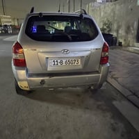 توسان موديل 7وارد أمريكي ضررها بسيط جدا جاملغ خلف السايق كير عادي مكين...