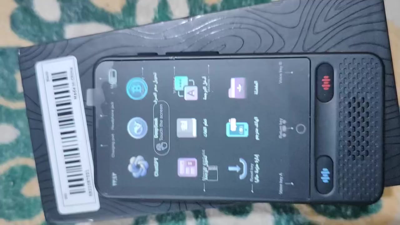 تواصل بسهولة مع العالم مع جهاز الترجمة الصوتية الذكي S85، المصمم لتوفير ترجمة دقيقة وسريعة سواء كنت متصلًا بالإنترنت أو في وضع عدم الاتصال. يتميز هذا الجهاز المحمول بسهولة الاستخدام وتقنية ترجمة متطورة، مما يجعله أداة مثالية للسفر، التعلم، والاجتماعات الدولية.
المزايا:

 

• ترجمة فورية دقيقة: يدعم الترجمة الصوتية في الوقت الفعلي بين عدة لغات.

• وضع عدم الاتصال: يتيح الترجمة حتى بدون اتصال بالإنترنت.

• تصميم محمول وخفيف الوزن: مناسب للسفر والتنقل بسهولة.

• تعلم اللغات: يوفر أدوات لتعلم لغات جديدة بفعالية.

• تقنية ذكية: شاشة سهلة الاستخدام وميكروفونات عالية الدقة لالتقاط الصوت بوضوح.

 

جهاز S85 الذكي هو رفيقك المثالي لتخطي حواجز اللغة، مما يوفر لك تجربة تواصل سلسة وفعالة في أي مكان حول العالم


**إذا كنت صاحب هذا الإعلان وتريد حذفه لأي سبب، رجاءا أرسل رسالة إلى الدعم الفني**