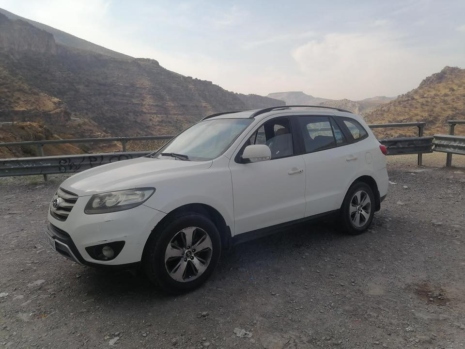 سنتافي 12 فول 6 سلندر مكفوله من كلشي جديده ماشيه 100 الف الاستفسار ***********
مكان السيارة نجف
