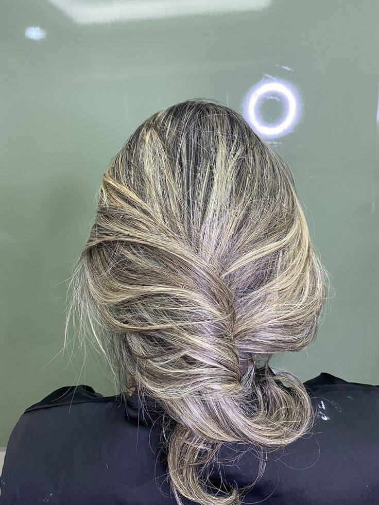 بمناسبة قدوم عيد الفطر المبارك 🌙✨ صالون شذر بيوتي  يقدّم لكم أجمل العروض المميزة لإطلالة عيد أكثر جمالاً وتألقاً
إذا كنتِ ترغبين بتجديد لون شعرك وإطلالة مختلفة
يقدّم لك صالون شذر  بيوتي خدمة تخصيل الشعر حسب الطلب مع أحدث الألوان والتقنيات العصرية 🎨 التي تمنحك مظهراً أنيقاً وجذاباً.
احجزي الآن واستمتعي بعروض العيد الخاصة بشذر  💇‍♀️  
ودعينا نعتني بجمالك لتتألقي في العيد 🌙
العنوان الحله /شارع الجمعيه/مقابل المتنزه/مجمع 
دبي
الفرع الثاني حي الصحه شارع الكورنيش 
للحجز والاستفسار مراسلة الصفحه او الاتصال على

***********
