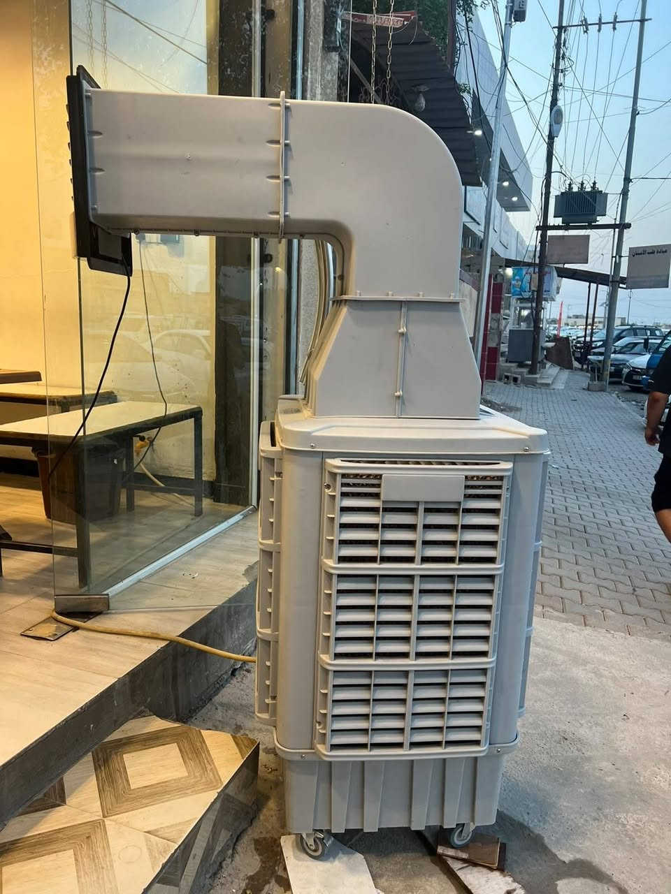 متاح  موبرده كومفيرة حجم50 جديده مستخدم  اقل من شهر
درجه اولى سعرهن ٢٧٥ بيها مجال شي قليل
 مكان تكريت القادسية
 رقم ***********
