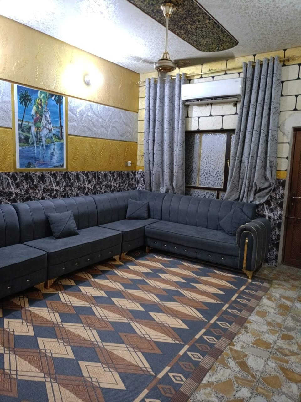 السلام عليكم اعيدالنشربسبب الوعودالكاذبه  بيت للبيع السعرب٢٦٥خلف مطعم ليمونه المساحه ١٤٤ للاستفسار اتصال على رقم ***********موجود واتساب
