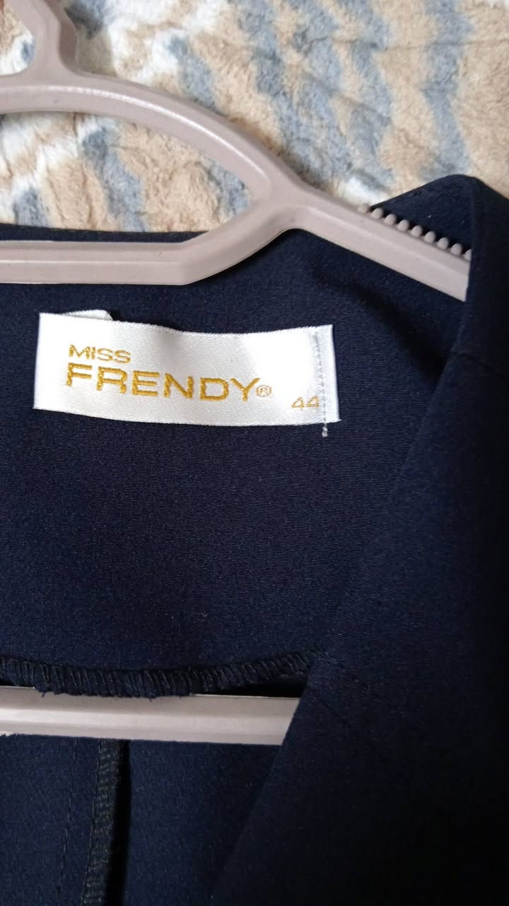 سترات للبيع سعر مناسب الستره عل عشره


**إذا كنت صاحب هذا الإعلان وتريد حذفه لأي سبب، رجاءا أرسل رسالة إلى الدعم الفني**