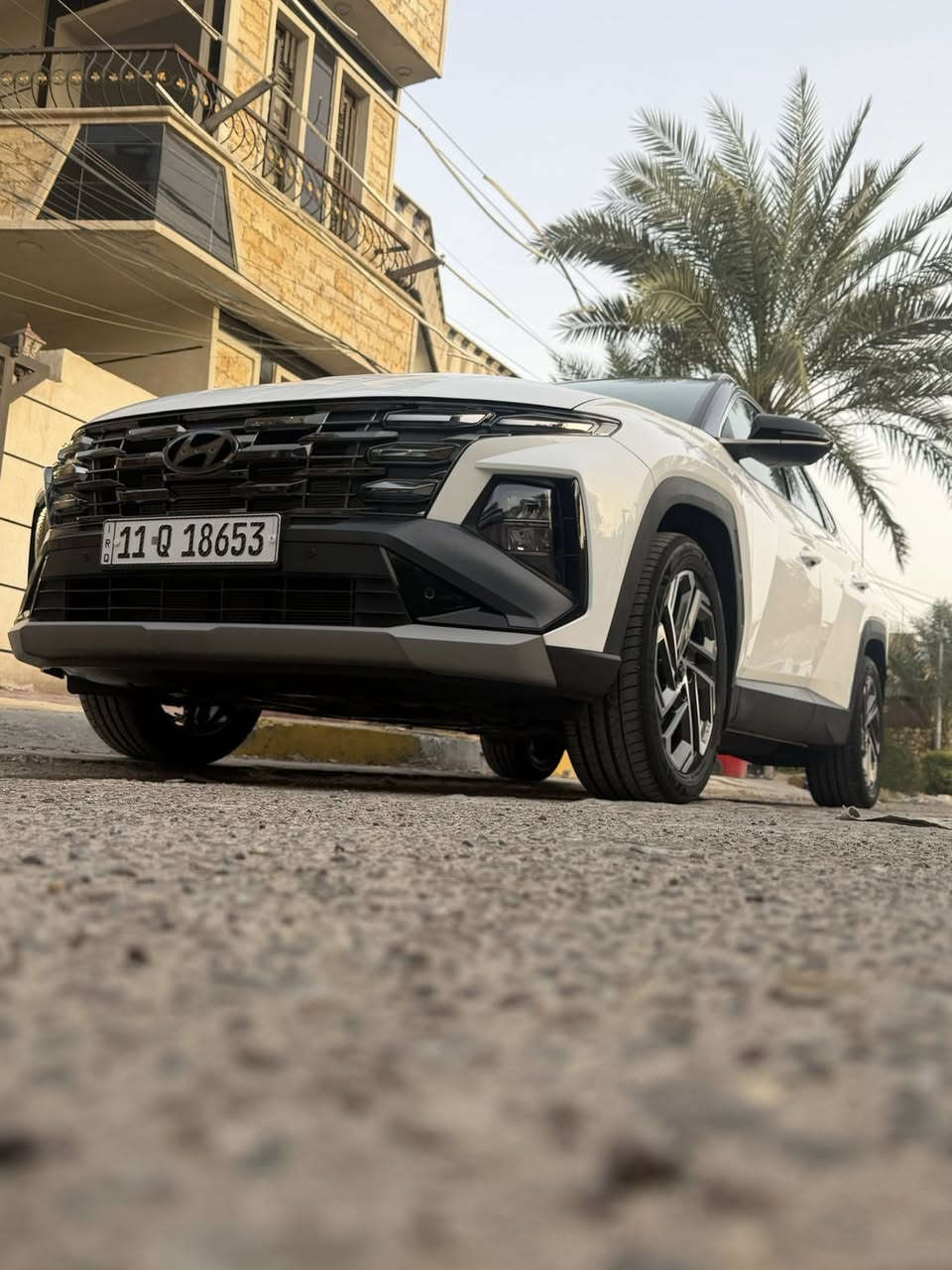 السلام عليكم
توسان 2025 تو كلر 
رقم بغداد الدولي تحويل  ثاني يوم
محرك 2000 دووش 
كفاله عامه 
ماشيا 20الف كم 
شاشه متصل تدعم كار بلاي + أندرويد اوتو 
عداد دجتل متصل 
شحن لاسلكي 
كشنات تبريد 
كشنات كهرباء
حساسات امامية + خلفية 
كاميرا خلفية دواره 
مثبت سرعة 
تحديد مسار 
دخول ذكي 
تشغيل ذكي 
جنطة كهرباء 
بصمه جنطة 
ويل كبير 
لدات أماميه 
لد خلفي متصل 
لايت دوار ويا الستيرن
قطعتين تبريد خلفي 
هاند بريك بصمة 
انظمه قياده سبورت ايكو نورمال …
مرايات اسود 
تحكمات ستيرن 
بردات خلفية 

‭0775 551 4435‬
