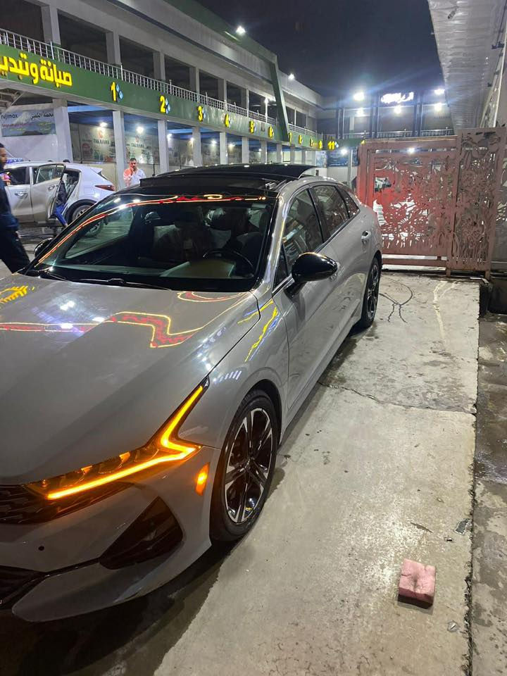 السلام عليكم
للبيع كيا K5 وارد امريكي موديل 2022
ماشيه 27 جاهزه ومابيها اينقص 
السياره فول مواصفات 
داخل احمر 
وبصمه 
رادارات 
مكينه 1600تيربو
صور 
الحادث موجوده ويه الصور السعر المطلوب185 وبيها مجال

لشراي
‭0774 357 5506‬
اتصال فقط بدون خاص تحياتي للجميع
