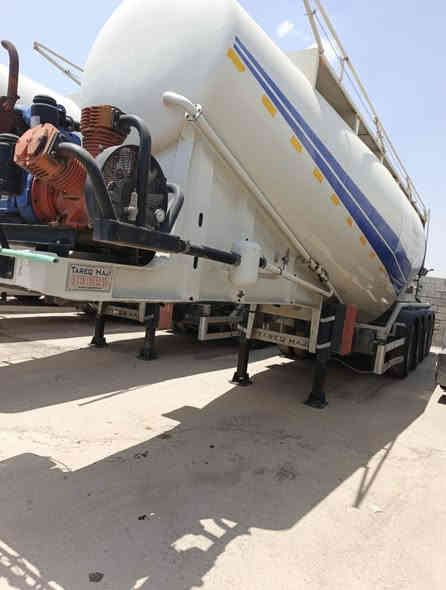 سايلو طارق حاجي للبيع اربع  دناكير تايرات نص عمر دويز وضاغطه مضبوط جاهز للشغل فصخ وربط مرور سليمانيى السعر 355 للاستفسار***********
