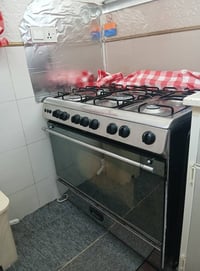 تەباخ بۆ فرۆشتن زۆر خاوێنە بێ کێشەیە لە هەولێرم نرخی 200 دۆلارە 075043...
