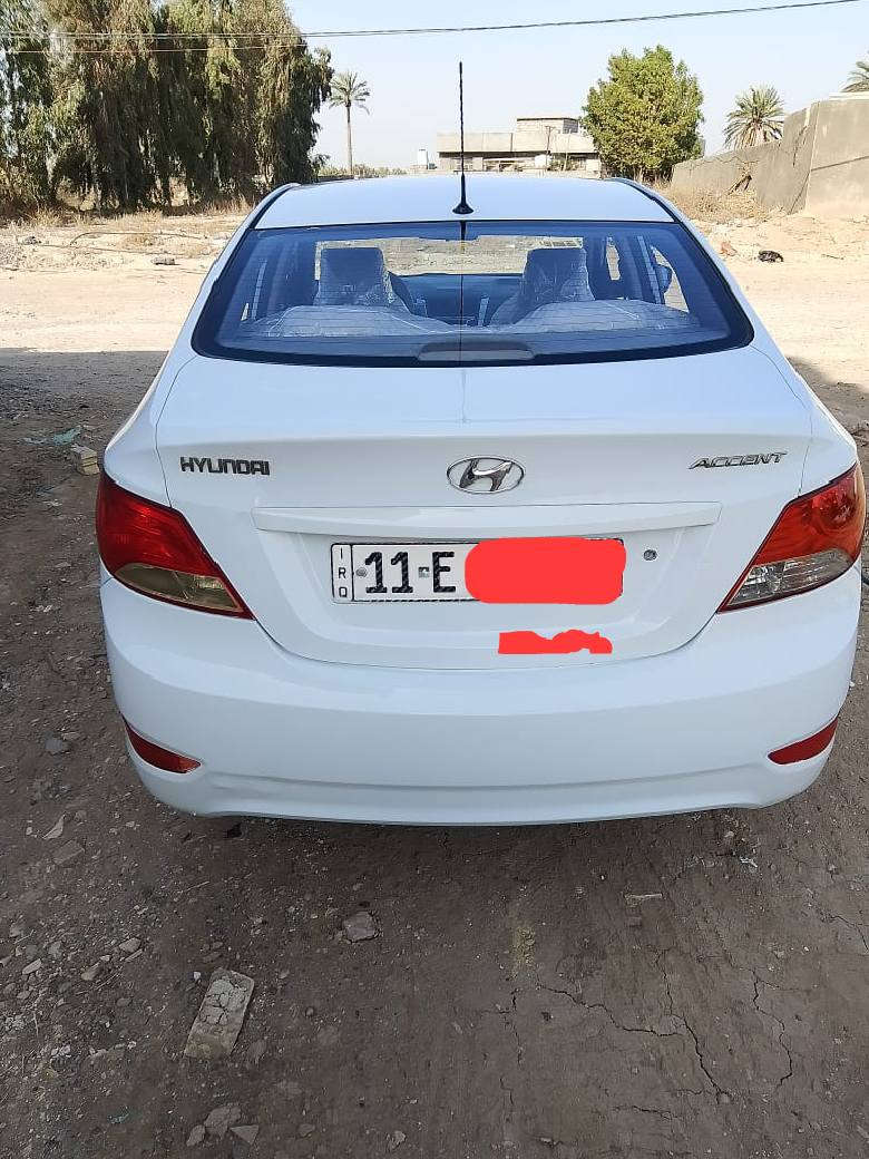 اكسنت خليجي موديل 13
اسياره فول ماعده الفتحه 
مدخل اواكس 
حاكيه اسياره كلش نضيفه جدا 
تخم تايرات جدد
اشاير مري 
مكينه 1600 مكفوله 
كير مكفول 
السياره ابلاديه
صبغ فقط باب السايق اثر اشخوط وتحت الرقم الخلفي سحبت كارت امشره بل صوره
 السياره باسمي تحويل مباشر 
مكاني بغداد الدورة ناحية الرشيدد
***********
 السعر 97 بيهه مجال لشراي
