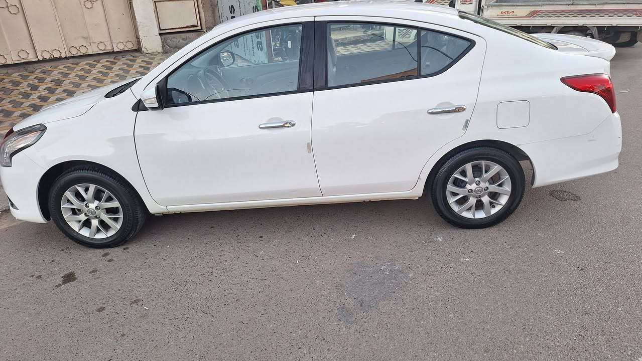 سيارة نيسان سني موديل 2024 مصري . الضرر خفيف فقط جاملغ امامي بصف السائق راجع على البارد شي خفيف . وتبديل جامة الامامية فقط . والباقي كفالة افحص سونار  . سيارة بيه شوية تكحيلات خفيفه . .
العسر 118 ورقة سيارة رقم اربيل بأسمي تحويل ثاني يوم مكاني الفلوجة.  
ماشية عداد 68 الف كيلو . اتصل 
*********** الي مو شراي لا يدخل ويعامل .
