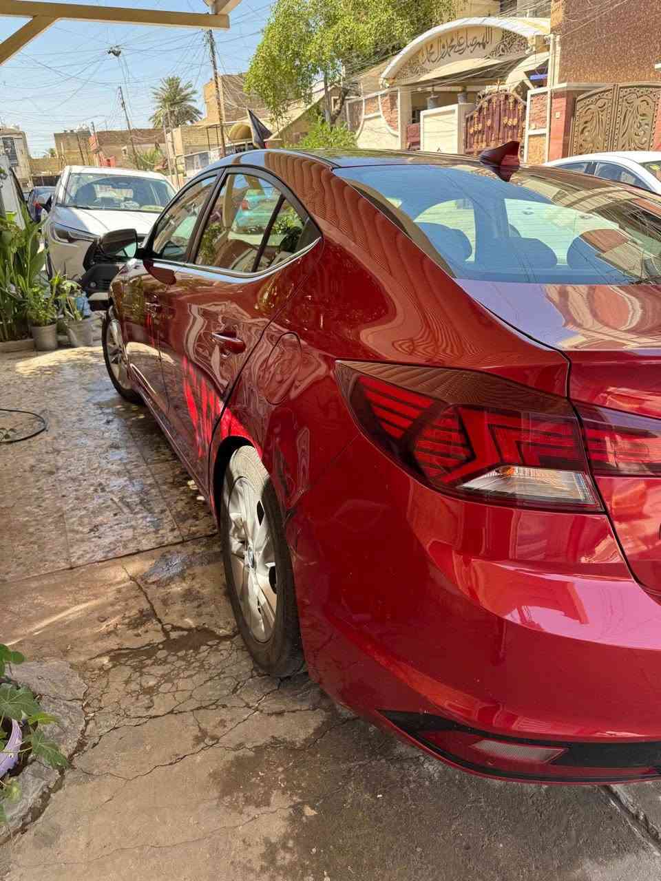 انترا 2019 امريكي كير at محرك 2000 دوش السياره غاز بيها منظومه تركيه احسن منظومه موجوده السياره حادثها جاملغ امامي و هلال مال بنيد الحادث موضح بالصور السياره بيها بارده جاملغ خلفلي و الجاملغ الثاني الخلفي بي طخه ممصلح يرجع بارد موضح بالصوره السياره صدر جديد تخم تاير جديد السياره فول من عده الفتحه كشن كهرباء جلد بصمه اشاري مري السياره كامله من عده الفتحه 
معروضه ب 130 و بيها مجال بسيط للتواصل واتساب رصيد فقط غير متواجد على الفيس ***********
